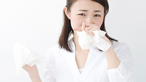 春季过敏性鼻炎高发 如何防范最关键_电台新闻