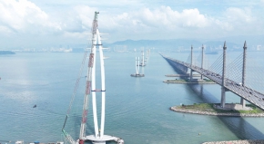 中企承建马来西亚首个双肢塔成功合拢